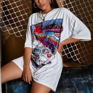 Graphic t-shirt